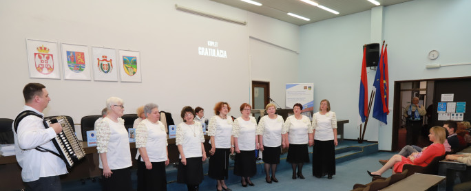 Опширније: Sto rokov spolku žien v Petrovci