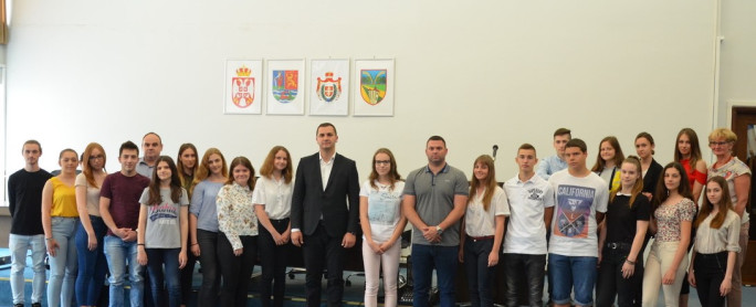 Opširnije: Prijem nosilaca  Vukove diplome i đaka generacije kod predsednika opštine 